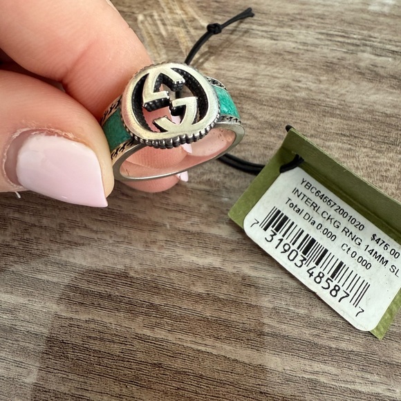 Gucci Silver Interlocking Ring - Picture 2 of 7